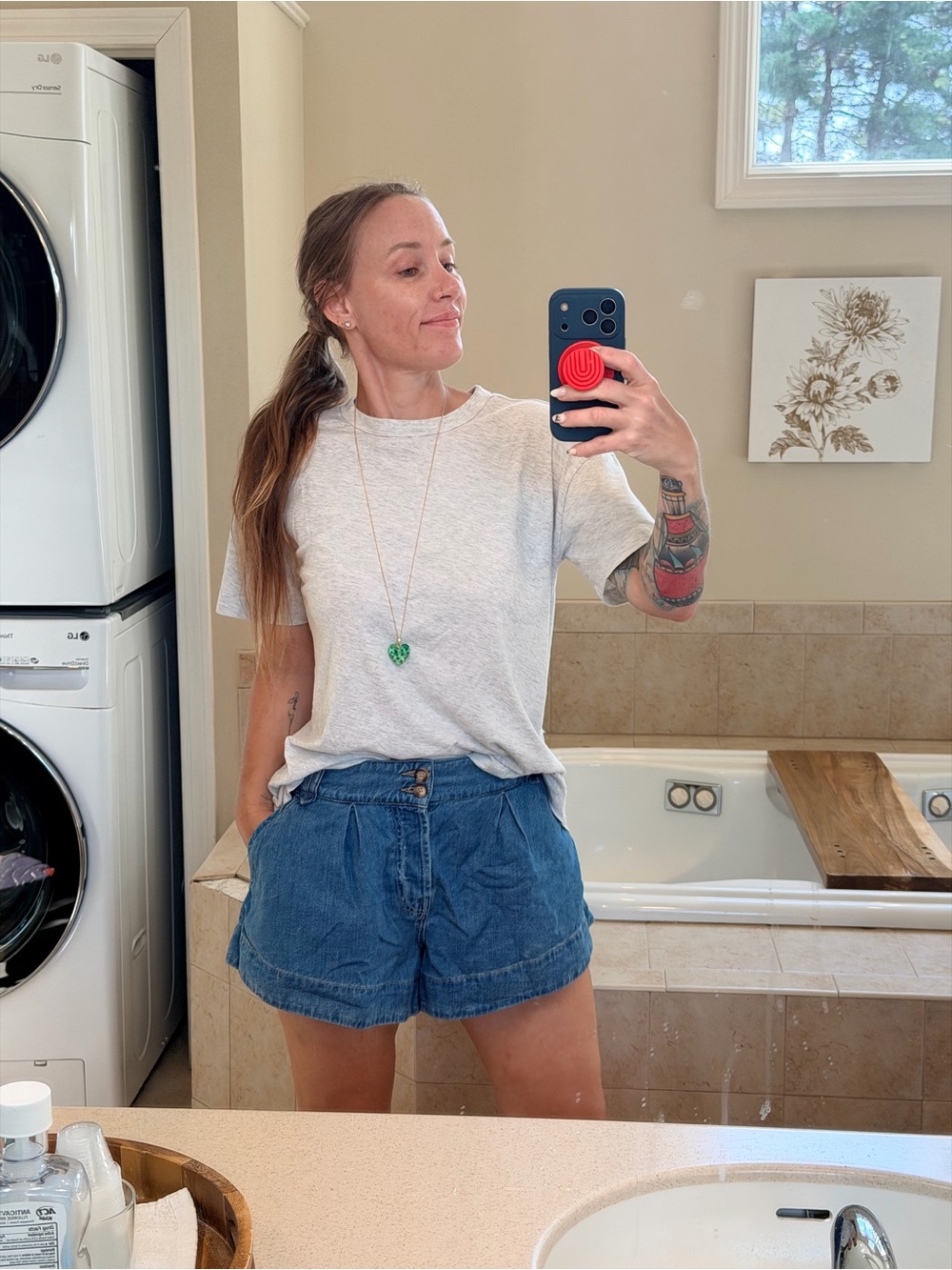 We The Free Marina Denim Shorts Color: Down Under Size: 26 NWT - Picture 7 of 8